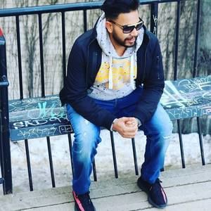 Meet your Posher, Davinder